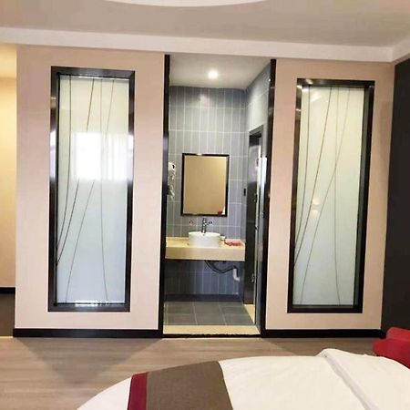 Thank Inn Plus Hotel Hebei Shijiazhuang Zhengding New District International Small Commodity City Екстериор снимка