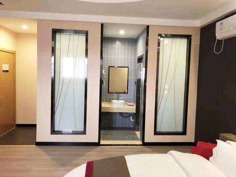 Thank Inn Plus Hotel Hebei Shijiazhuang Zhengding New District International Small Commodity City Екстериор снимка